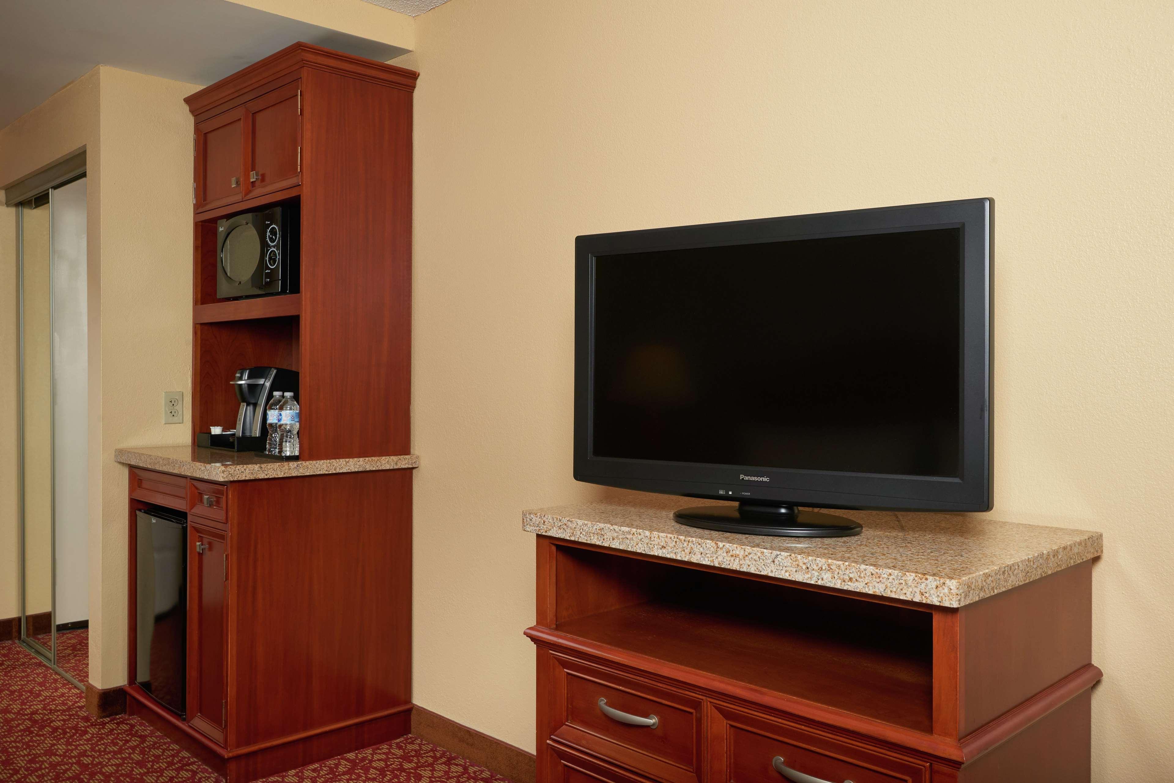 Hilton Garden Inn Νιούπορτ Νιουζ Εξωτερικό φωτογραφία