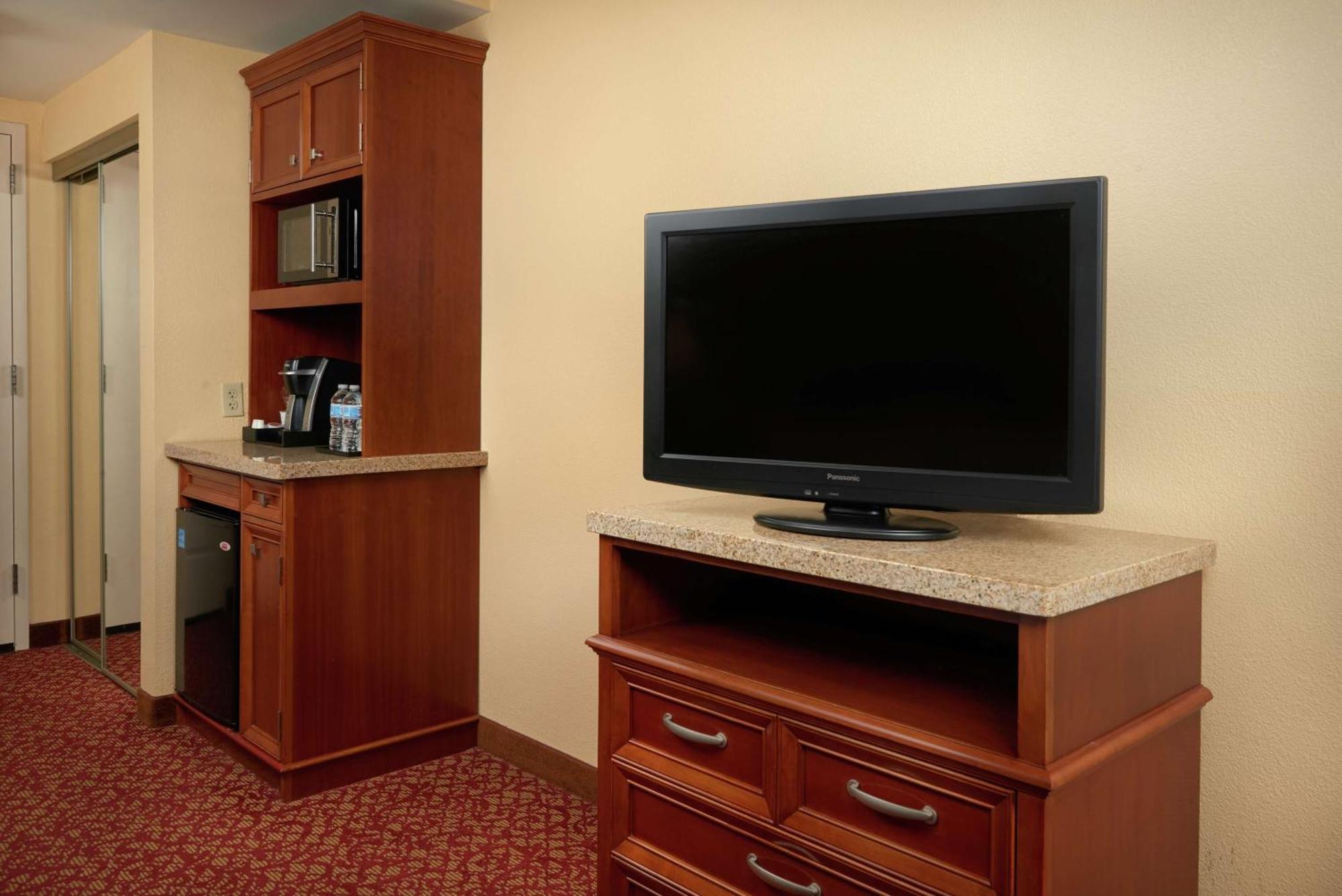 Hilton Garden Inn Νιούπορτ Νιουζ Εξωτερικό φωτογραφία