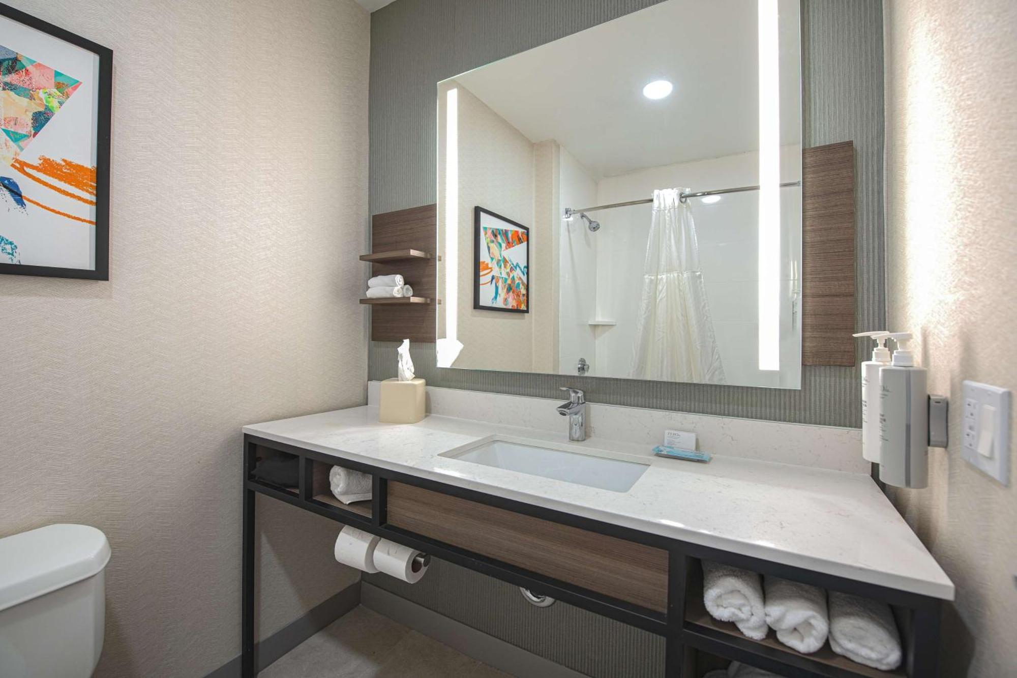 Hilton Garden Inn Νιούπορτ Νιουζ Εξωτερικό φωτογραφία